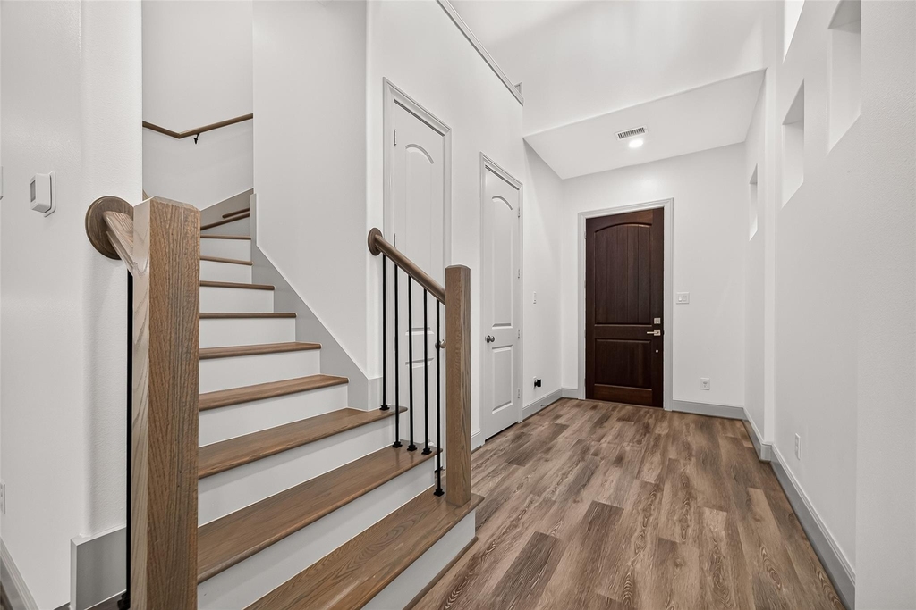 159 Benjis Place - Photo 6