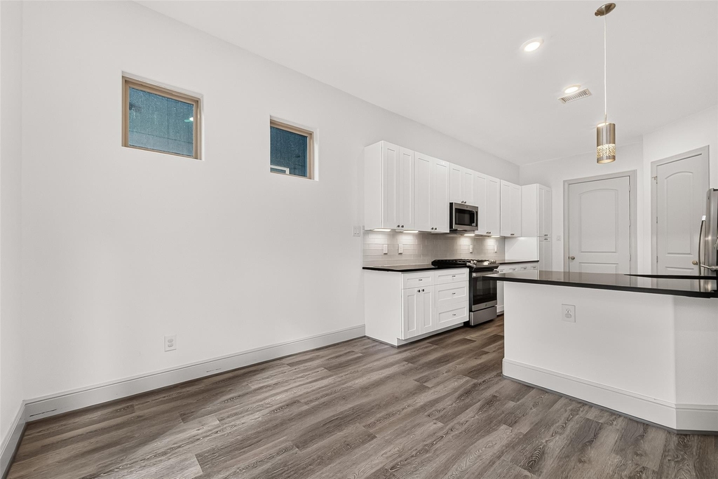 159 Benjis Place - Photo 9