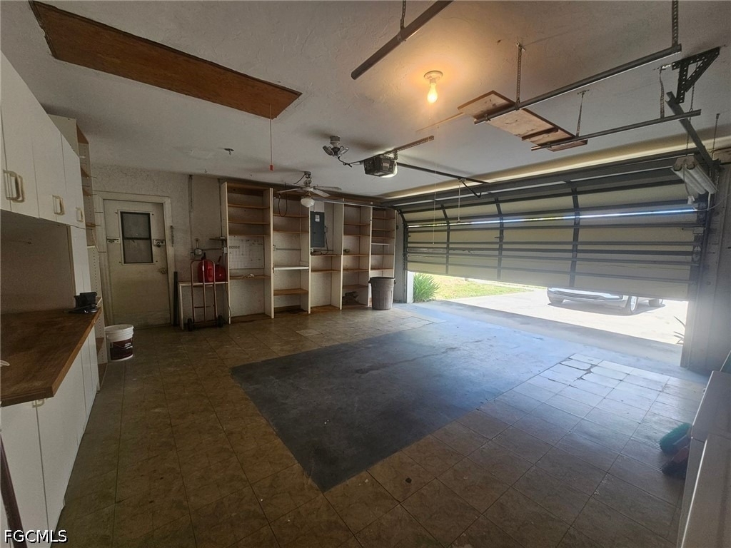 5989 Hillyer Court W - Photo 24