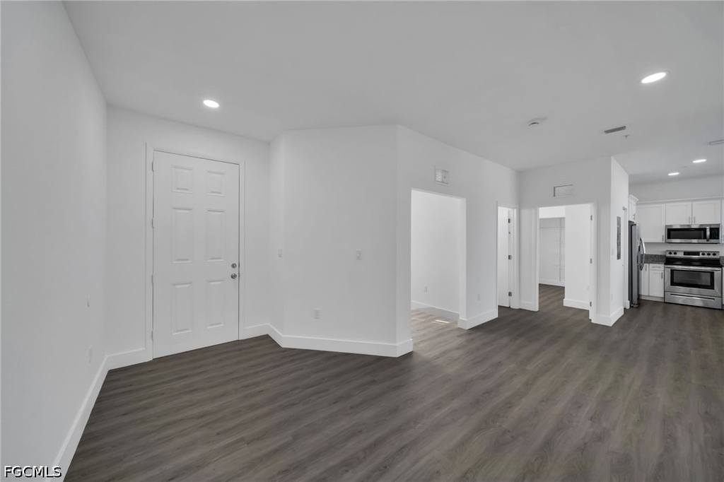 275 Sw 4th Street - Photo 17