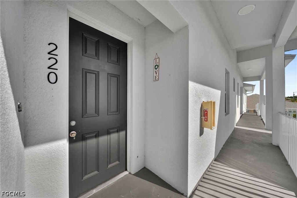 275 Sw 4th Street - Photo 0