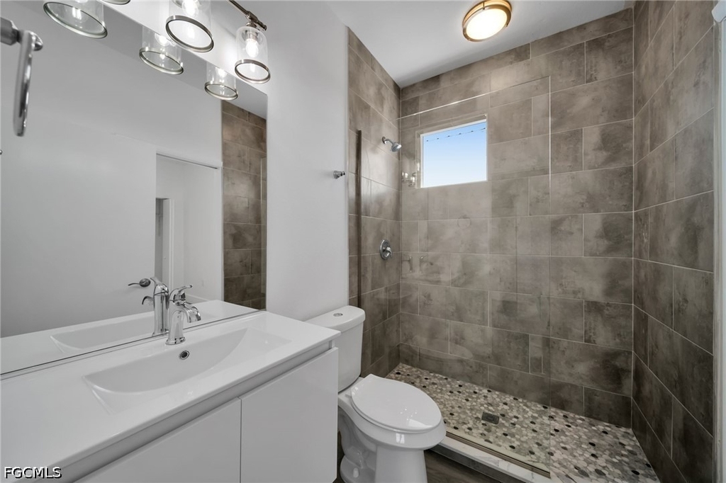 275 Sw 4th Street - Photo 3