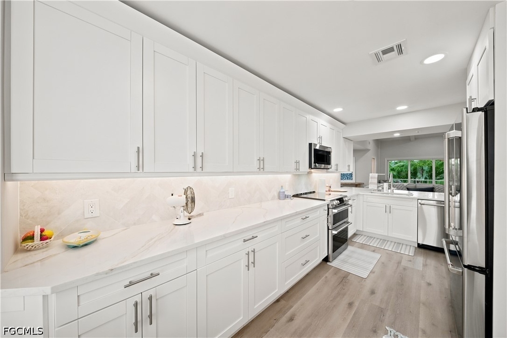 248 4th Avenue S - Photo 10