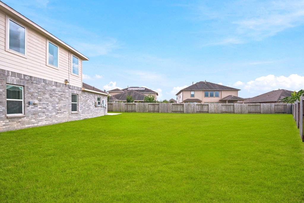 16203 Centennial Light Drive - Photo 34