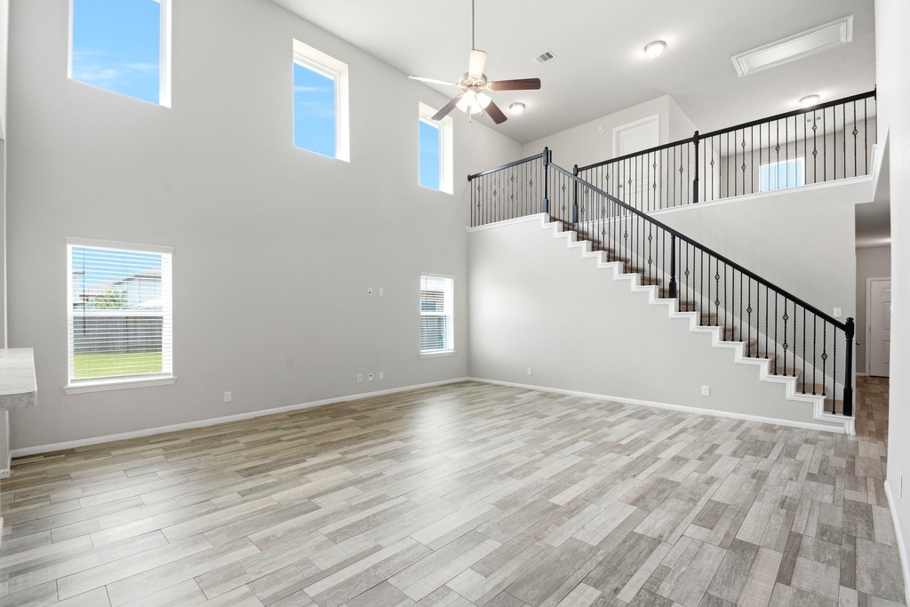 16203 Centennial Light Drive - Photo 9