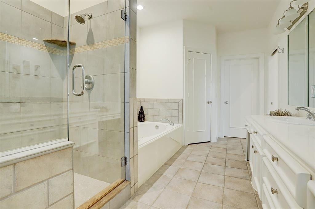 1412 Castle Court - Photo 16