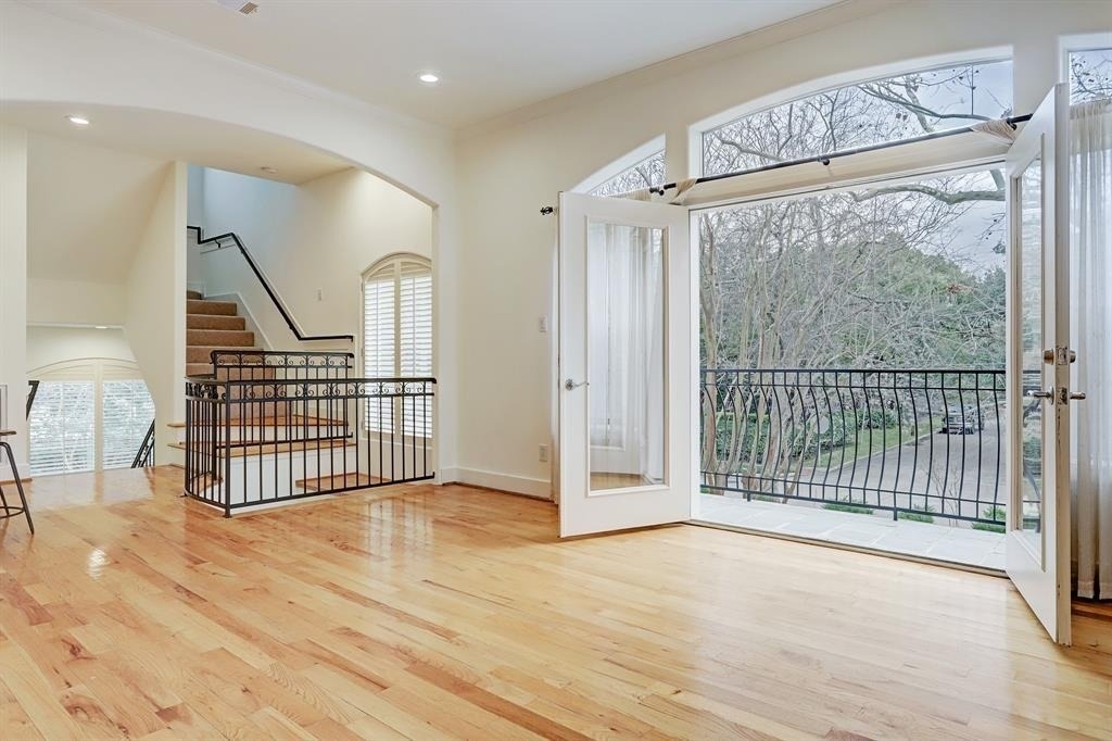 1412 Castle Court - Photo 7