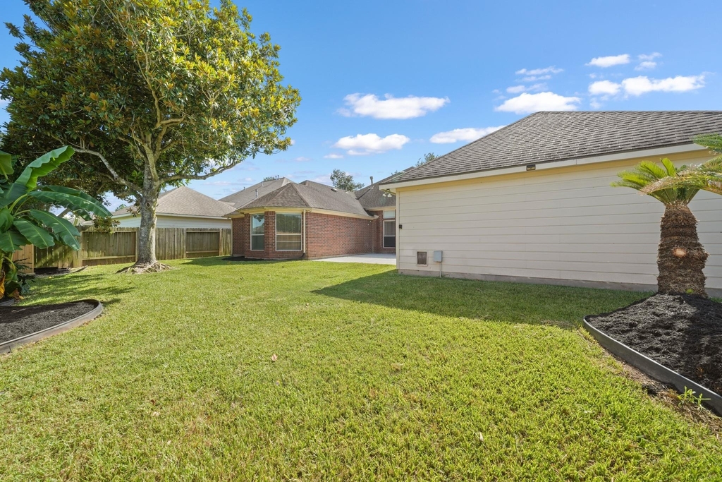 2415 Wyckchester Drive - Photo 26
