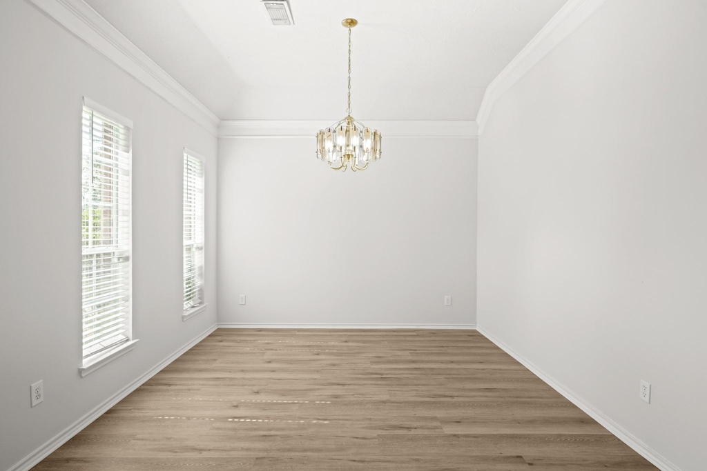 2415 Wyckchester Drive - Photo 4