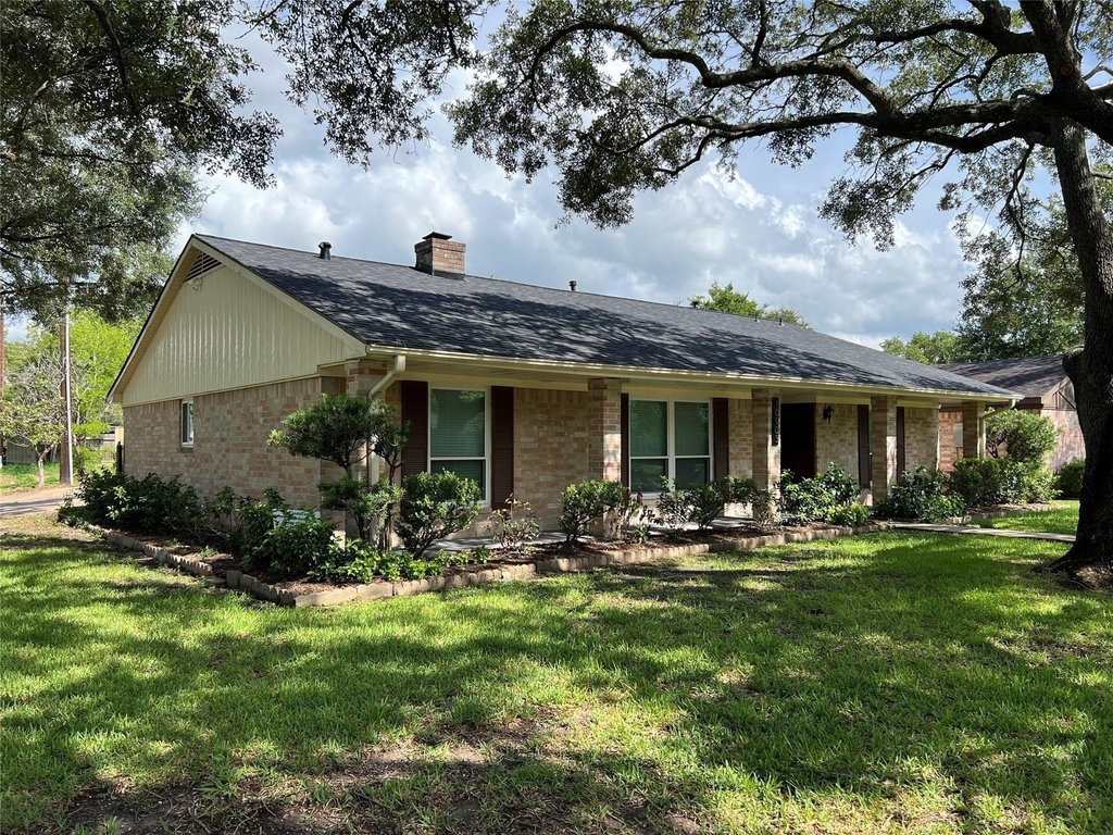 10903 Albury Drive - Photo 1