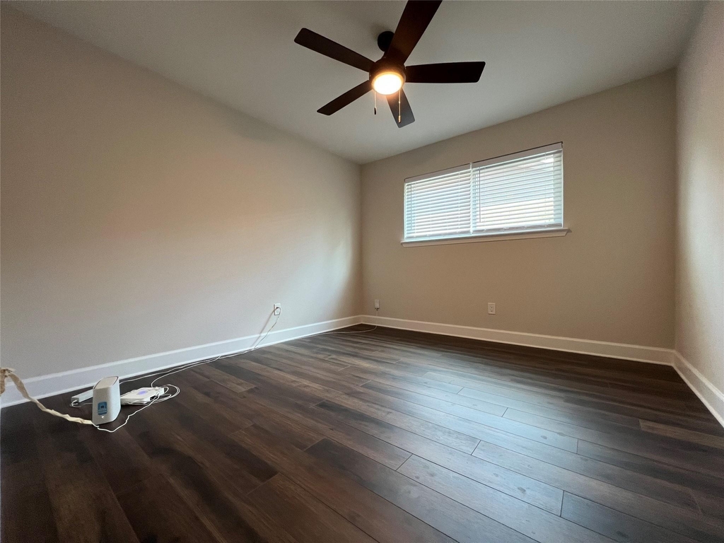 10903 Albury Drive - Photo 15