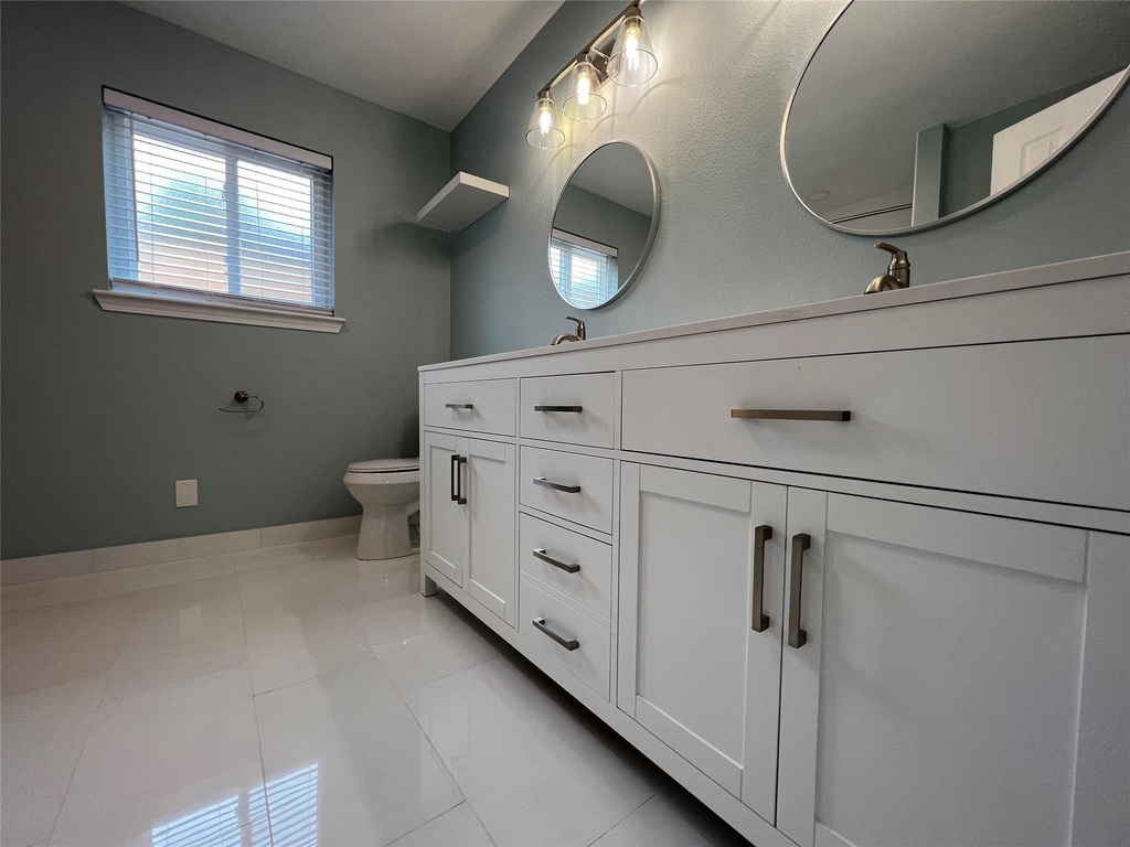10903 Albury Drive - Photo 13