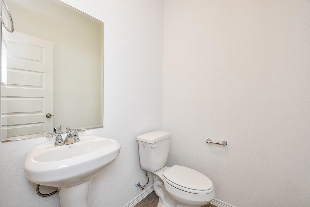 23002 Undertaken Path Drive - Photo 27