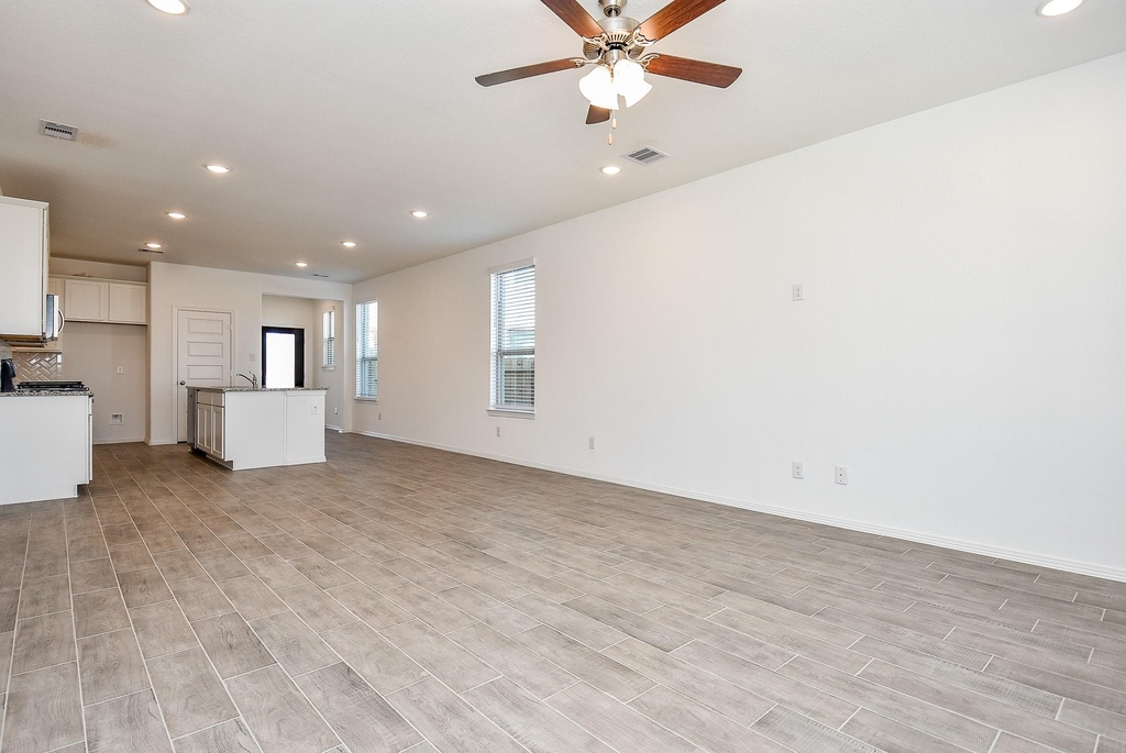 23002 Undertaken Path Drive - Photo 13