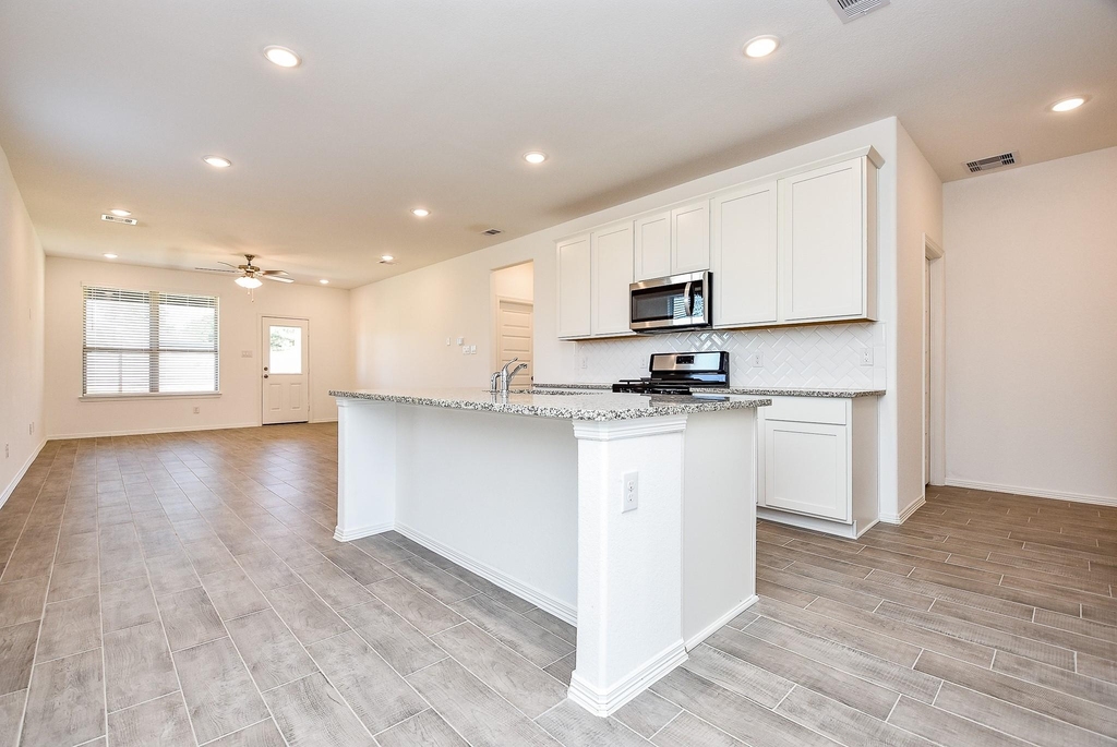 23002 Undertaken Path Drive - Photo 5