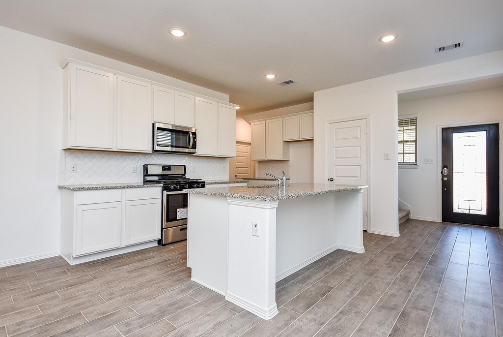 23002 Undertaken Path Drive - Photo 6