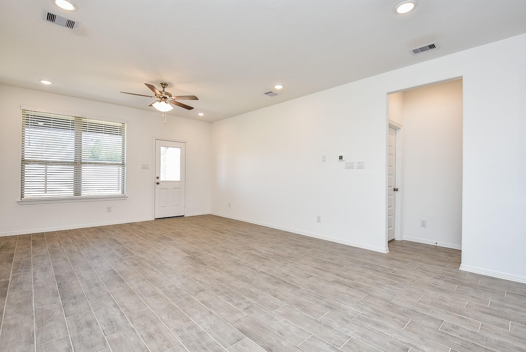 23002 Undertaken Path Drive - Photo 11