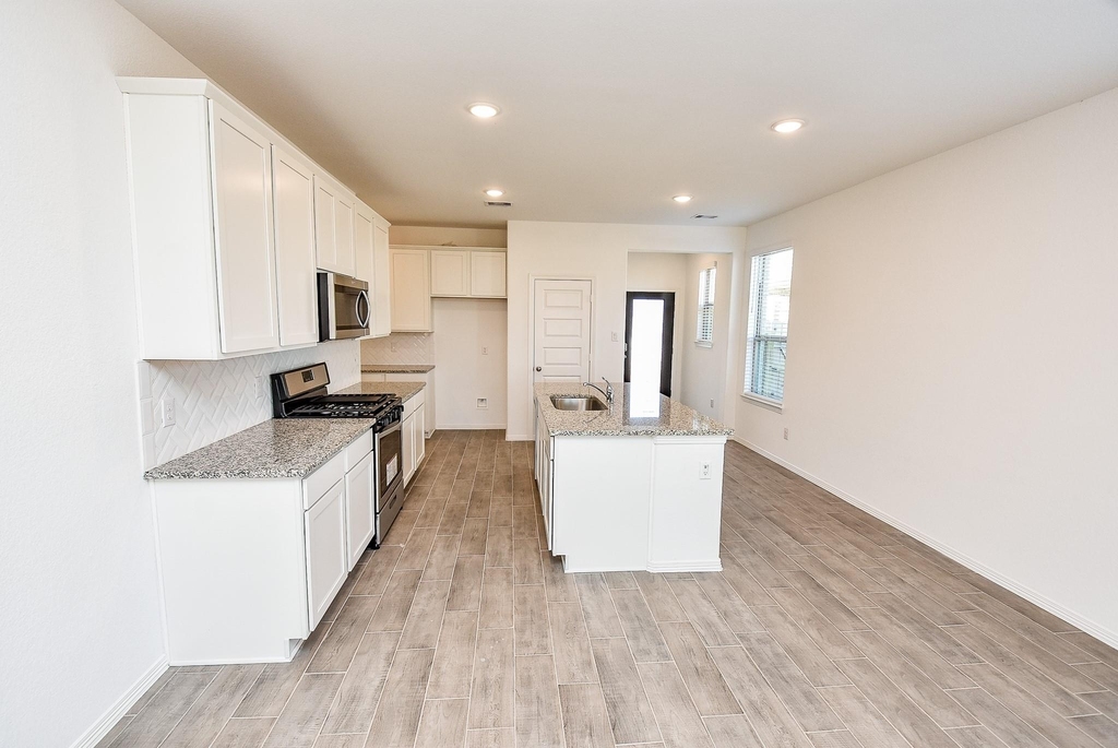 23002 Undertaken Path Drive - Photo 10