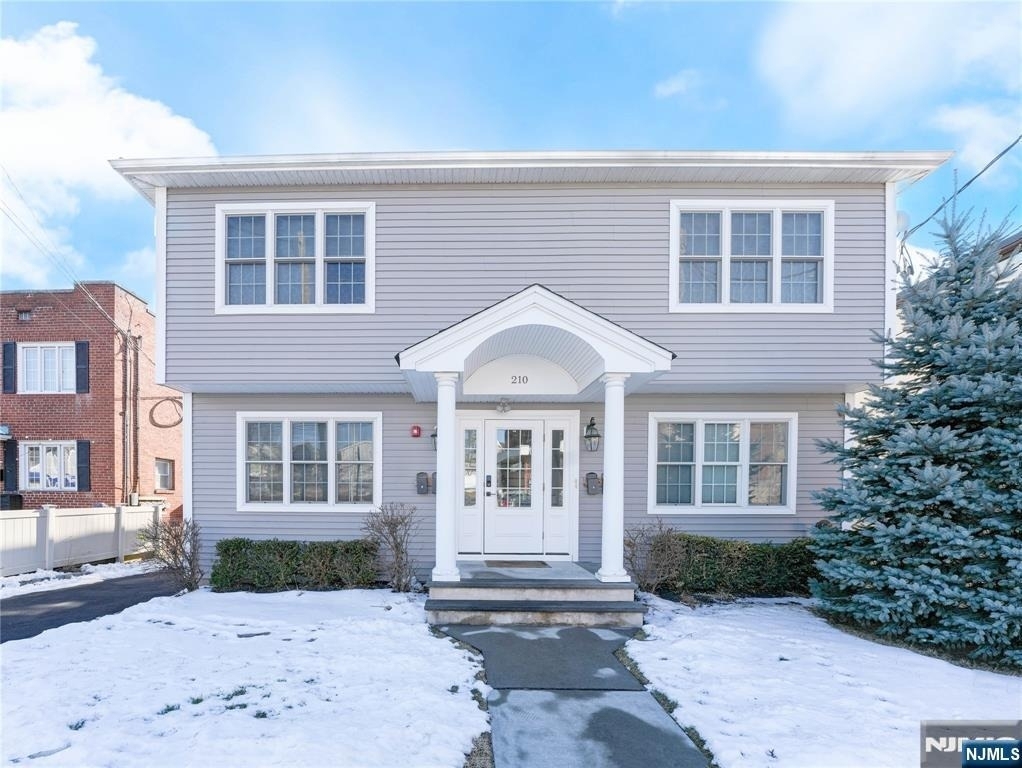 210 Hackensack - Photo 7