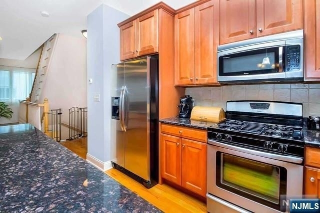 630 Valley Brook - Photo 4