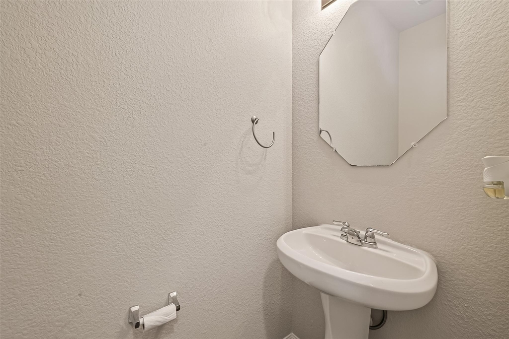 24902 Signorelli Way - Photo 38
