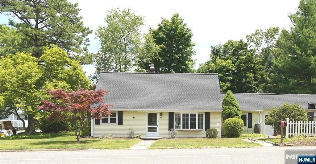 59 Pine - Photo 0