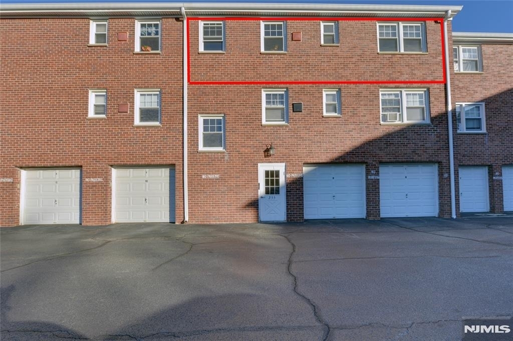 255 Bogert - Photo 21