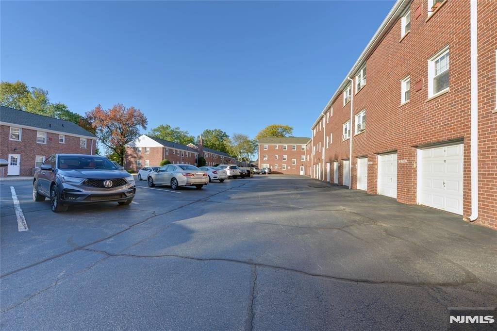 255 Bogert - Photo 17