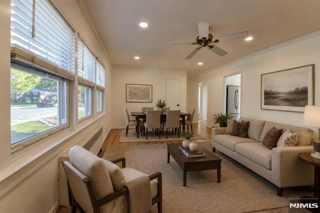255 Bogert - Photo 3