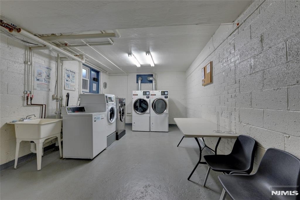 255 Bogert - Photo 14