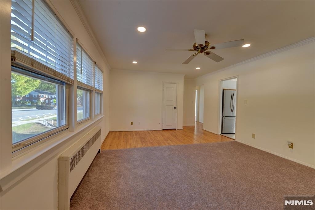 255 Bogert - Photo 4