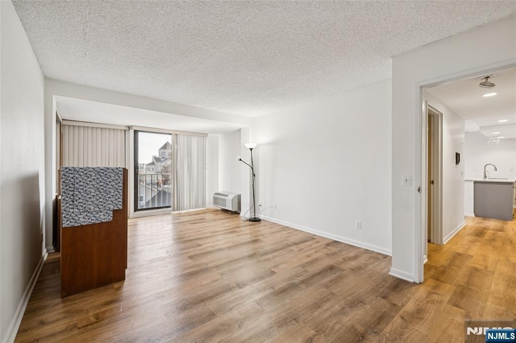 55 Clinton - Photo 15