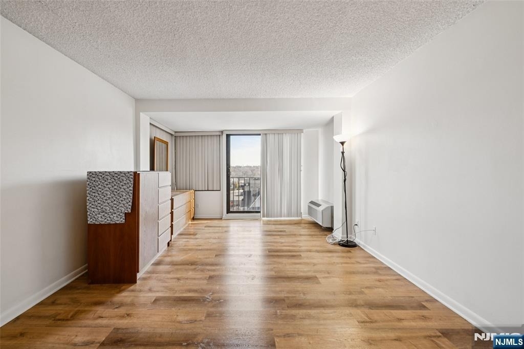 55 Clinton - Photo 14