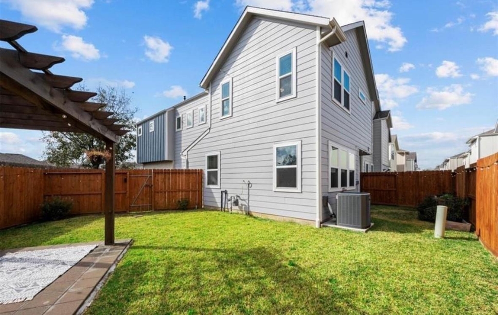 5527 Cuerta Street - Photo 14
