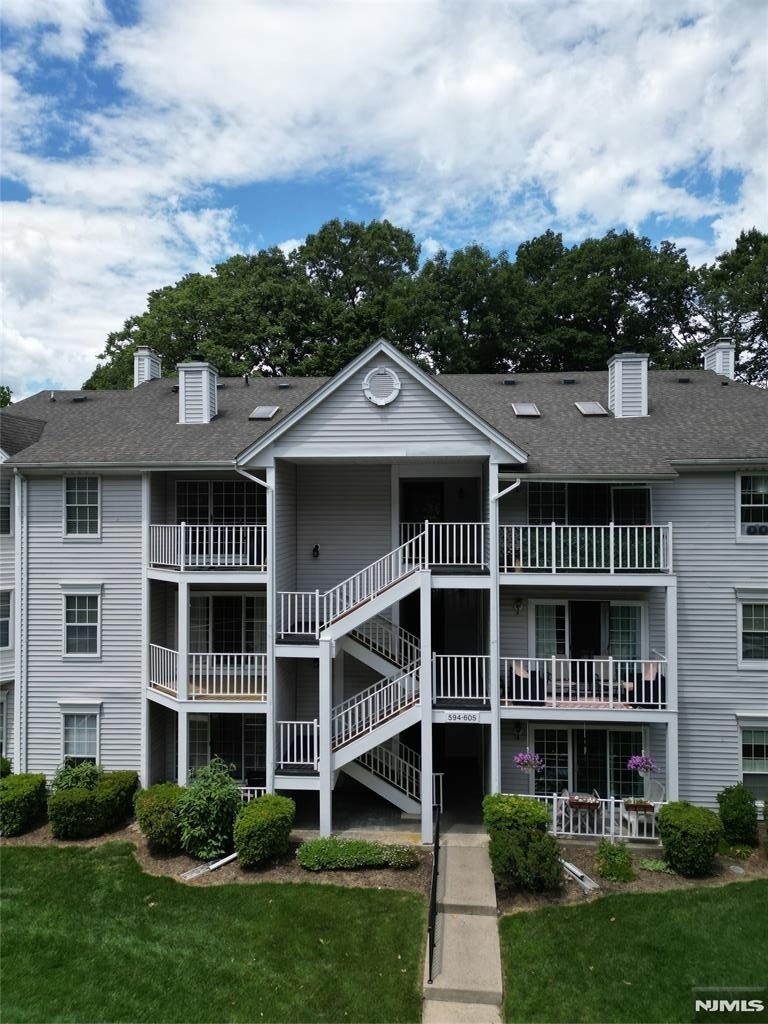 602 Lilac - Photo 0