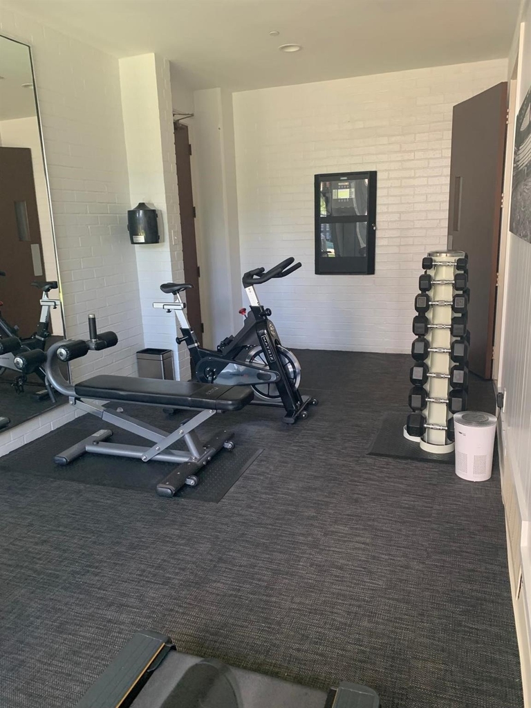 3600 Montrose Boulevard - Photo 11