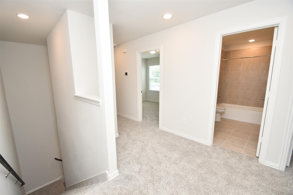 27823 Western Creek Ct - Photo 18