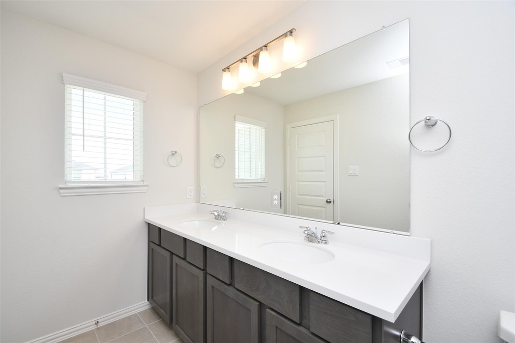 27823 Western Creek Ct - Photo 23
