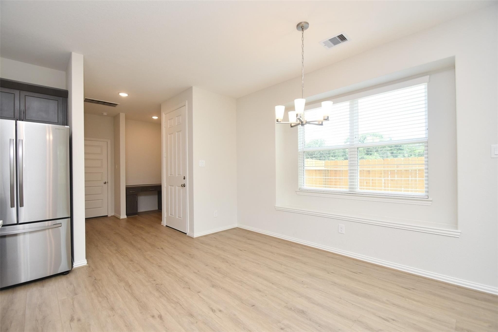 27823 Western Creek Ct - Photo 5
