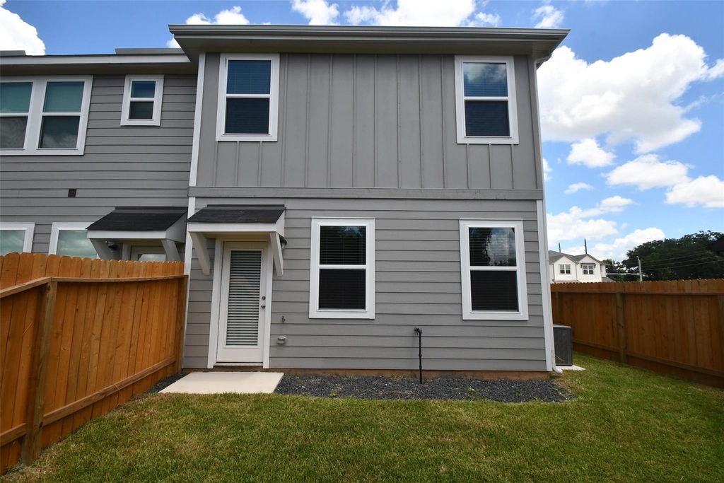 27823 Western Creek Ct - Photo 31