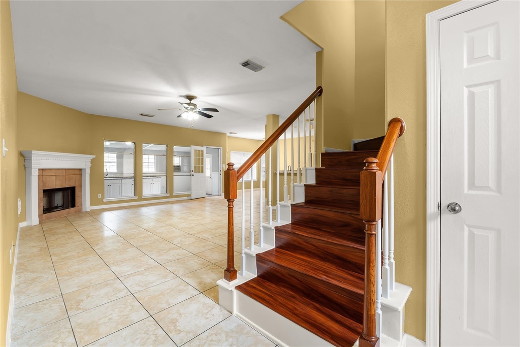 4111 Surreydon Drive - Photo 8