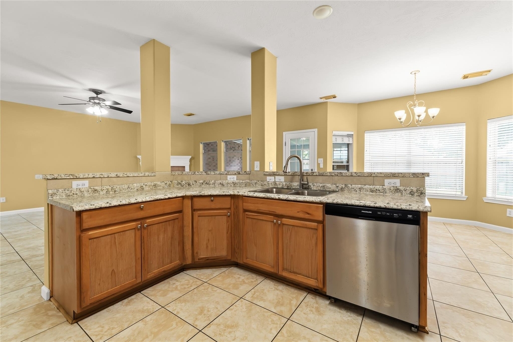 4111 Surreydon Drive - Photo 15
