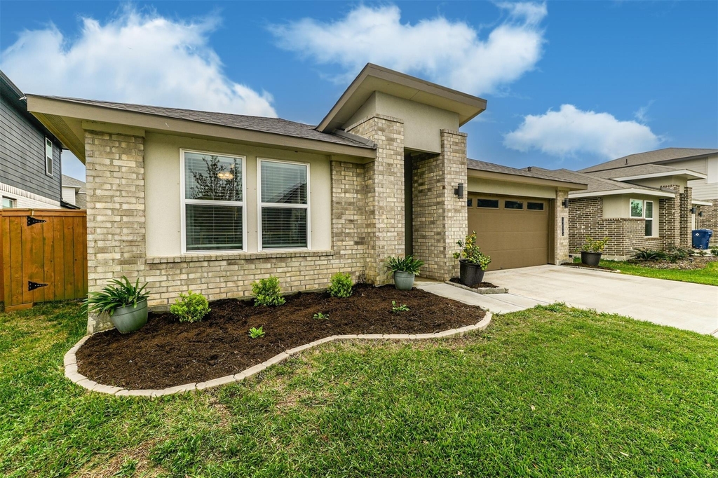 13005 Oleander Bay Lane - Photo 1