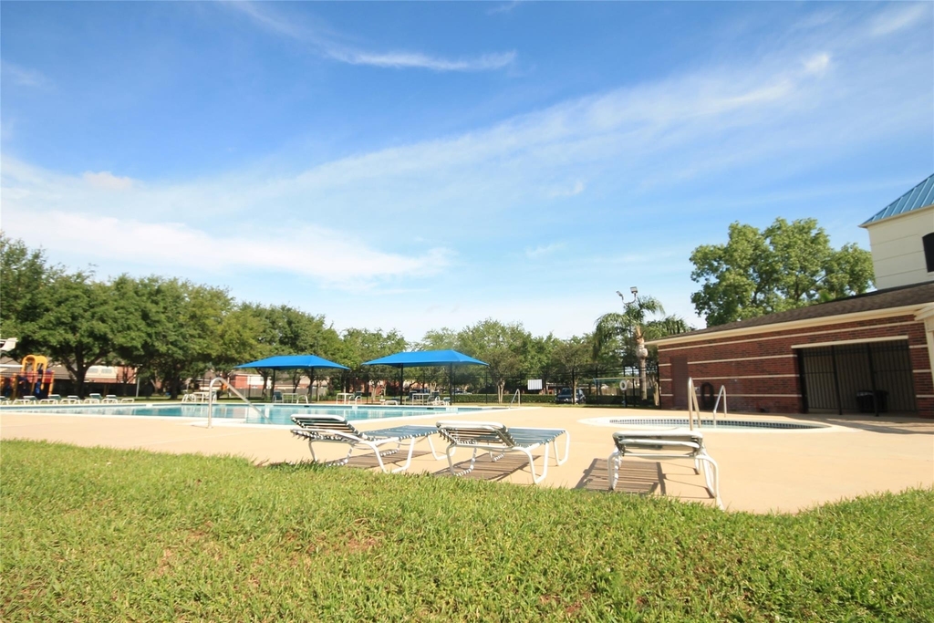 6714 Portuguese Bend Drive - Photo 37