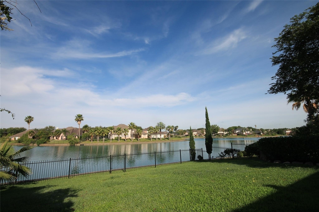 6714 Portuguese Bend Drive - Photo 22