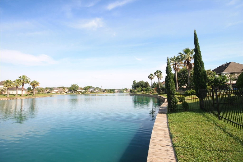 6714 Portuguese Bend Drive - Photo 25