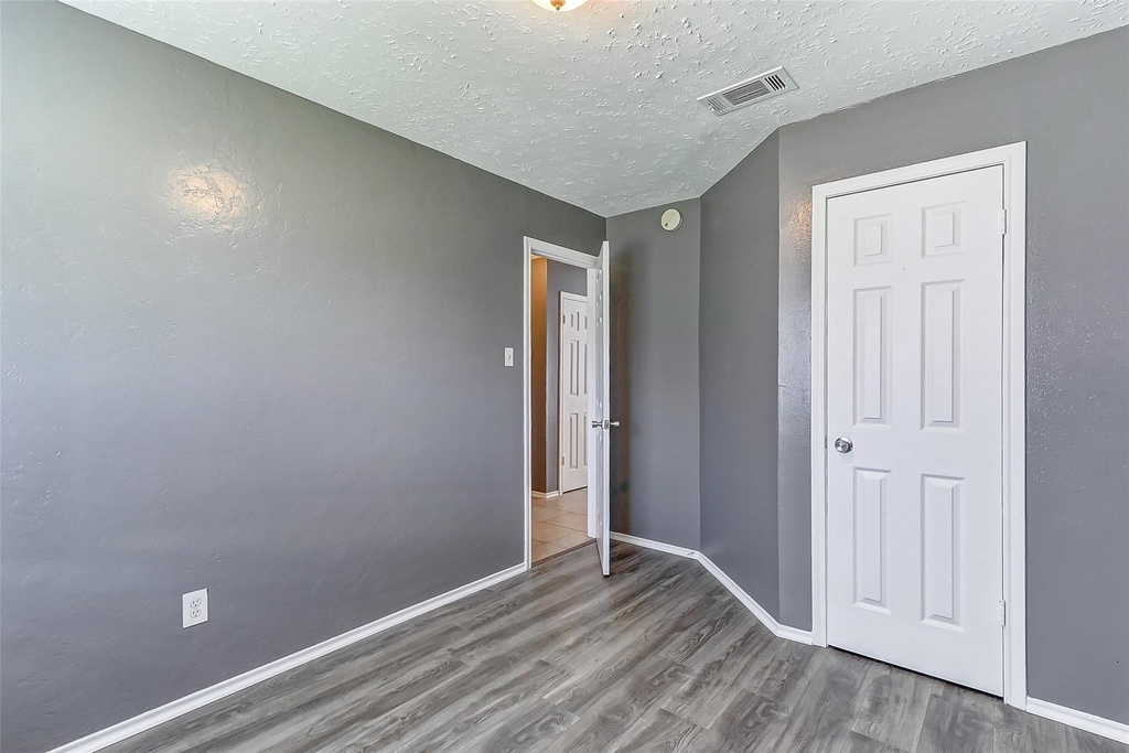 8410 Fawn Wind Court - Photo 24