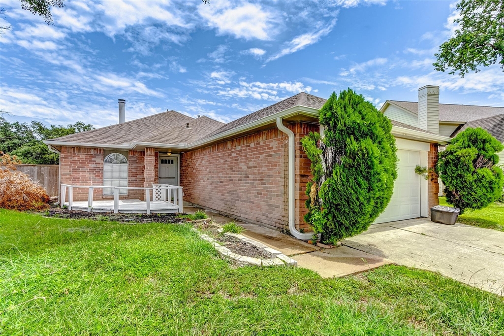 8410 Fawn Wind Court - Photo 3