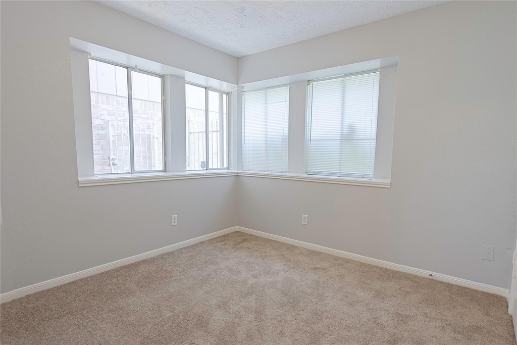 21310 Park Run Drive - Photo 10