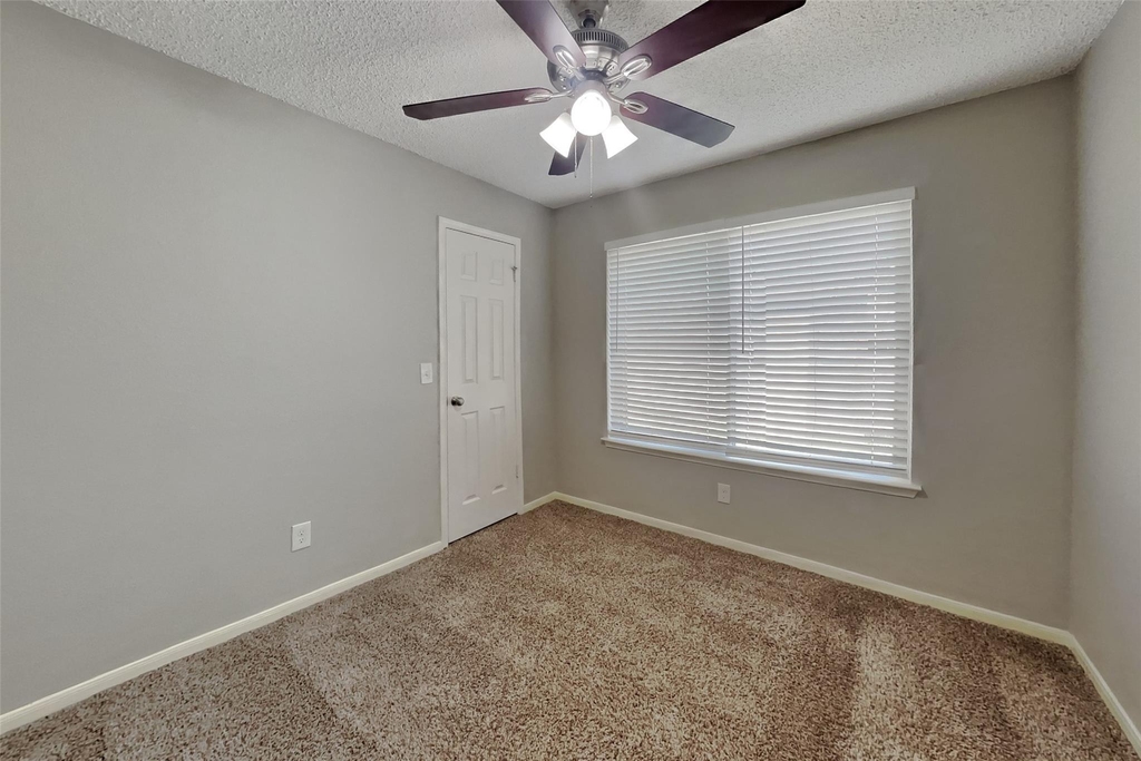18138 Garden Manor Drive - Photo 10